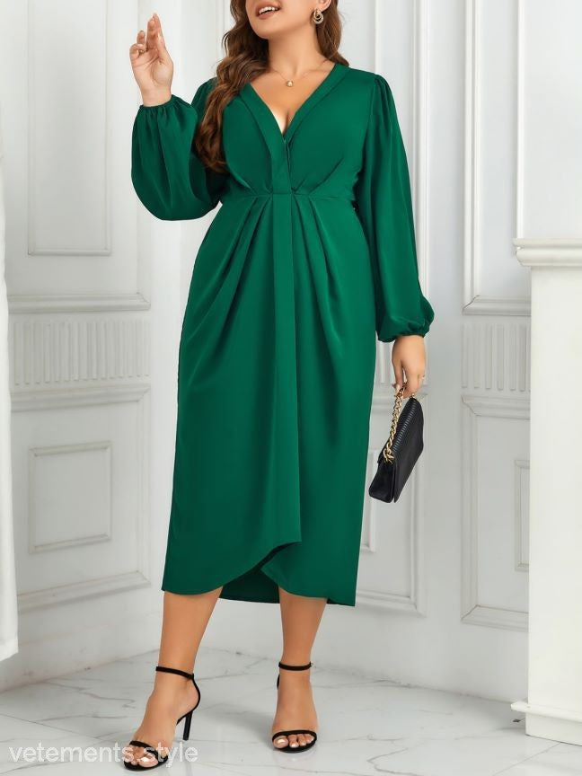 V-NICK GREEN DRESS