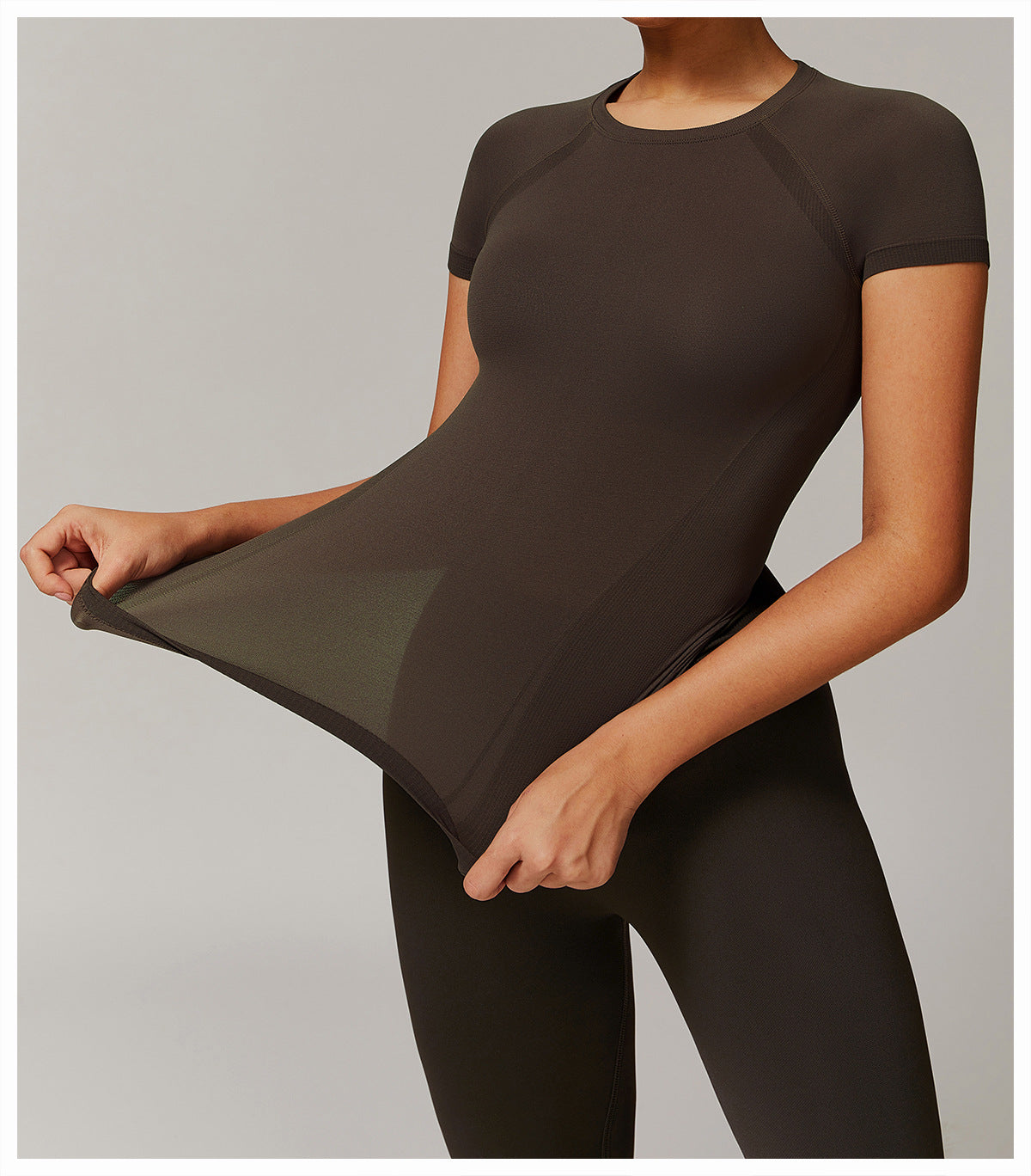 Stretchy dark brown athletic top and leggings from Thread Seamless for yoga fashion ملابس