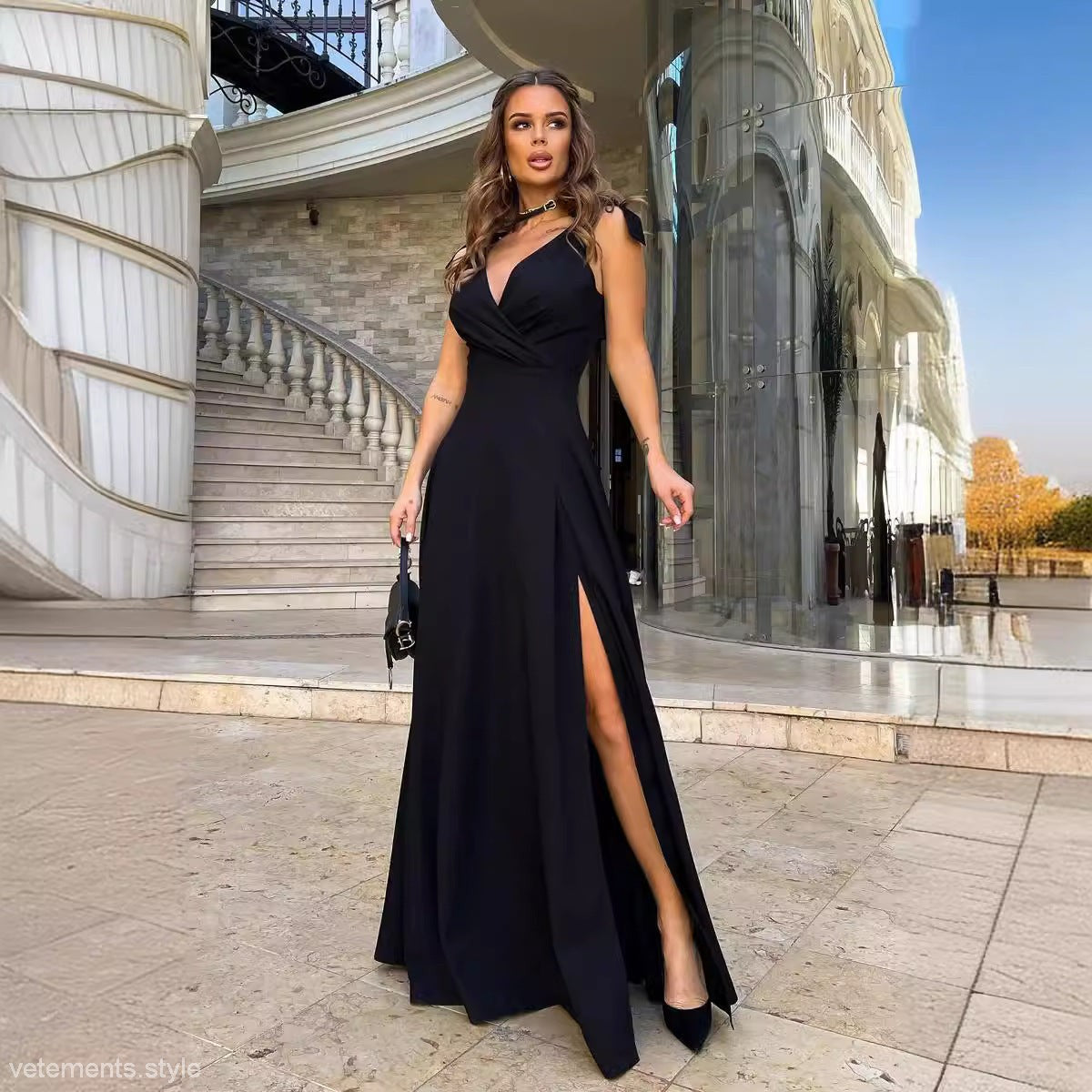 ELEGANT LENGTHENED EVENING DRESS-VETEMENTS 