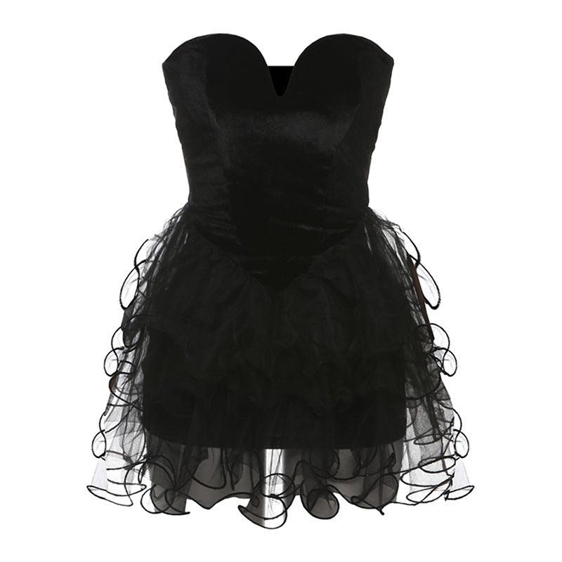 Elegant Backless puffy dress in a strapless black design for stylish fashion choices