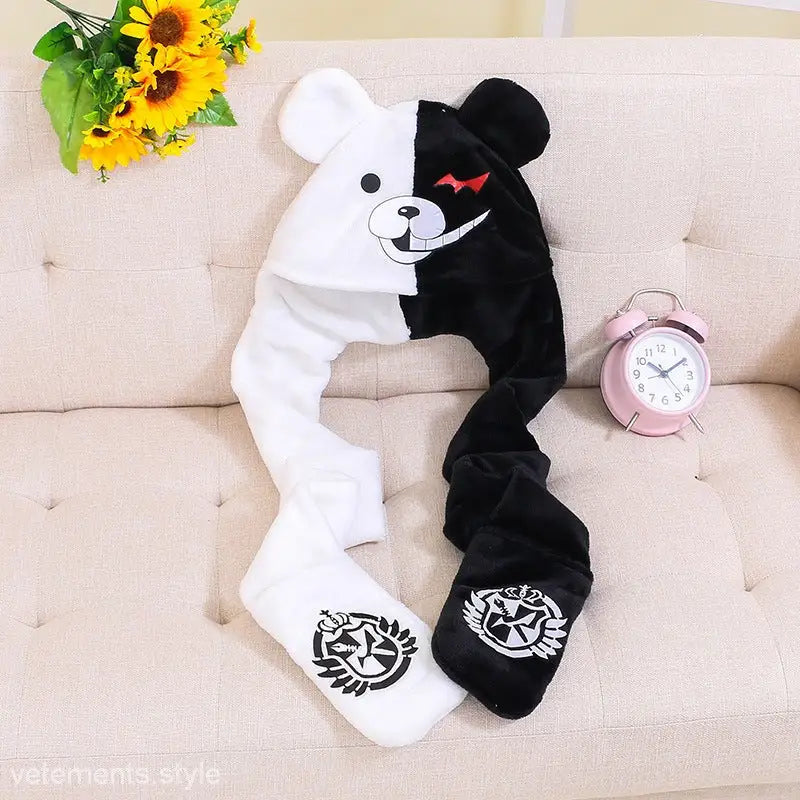 BEAR ANIMATION SCARF HAT GLOVES SET-VETEMENTS 