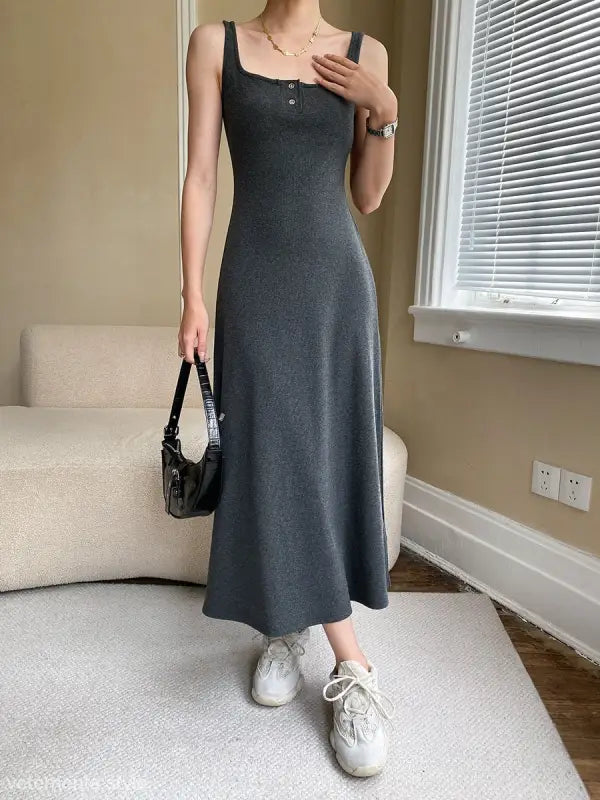 COMFY OUTDOOR SLIM DRESS-VETEMENTS 