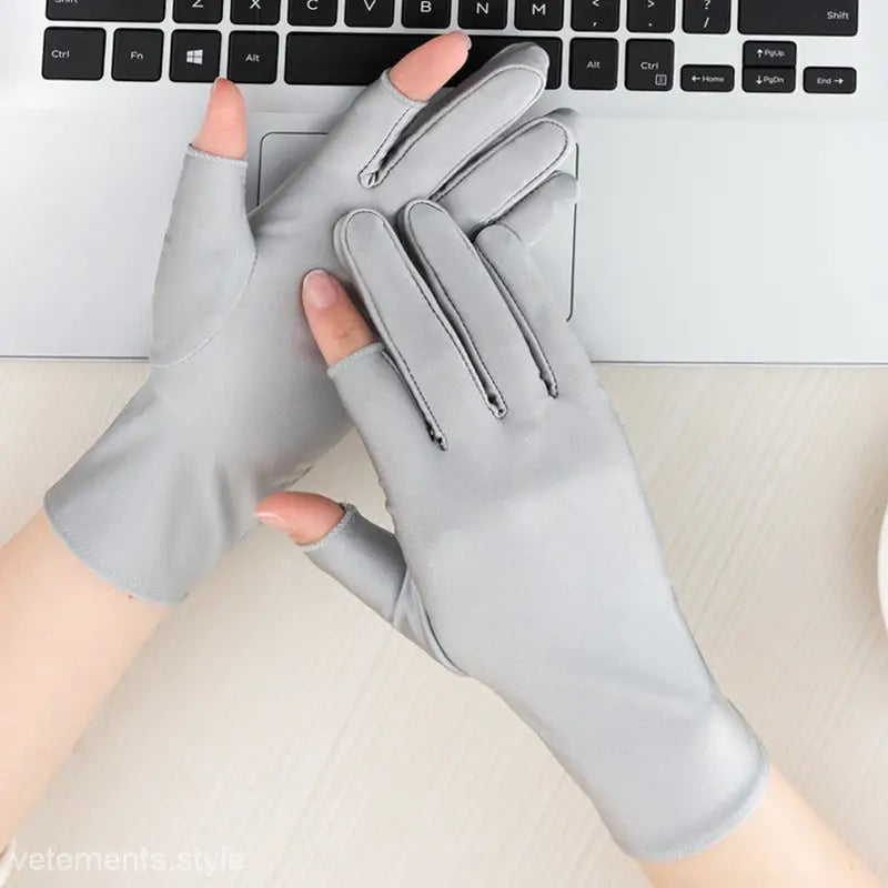 SPORTS RUNNING SUNSCREEN GLOVE-VETEMENTS 