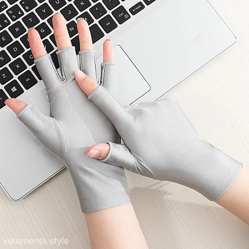 SPORTS RUNNING SUNSCREEN GLOVE-VETEMENTS 