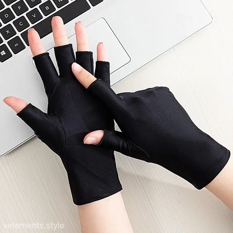 SPORTS RUNNING SUNSCREEN GLOVE-VETEMENTS 