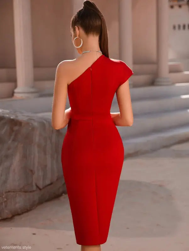 Elegant Shoulder Fold Split Dress in red showcasing a stylish one-shoulder design