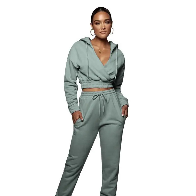 FASHIONABLE SWEATER SUIT-VETEMENTS 