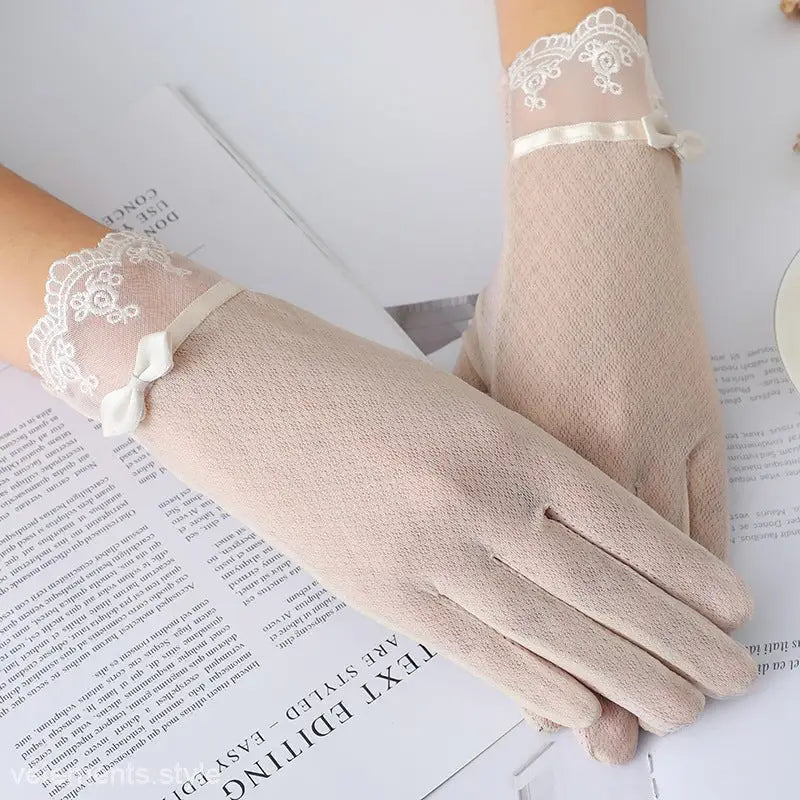 ICE SILK TOUCHS CREEN GLOVES-VETEMENTS 