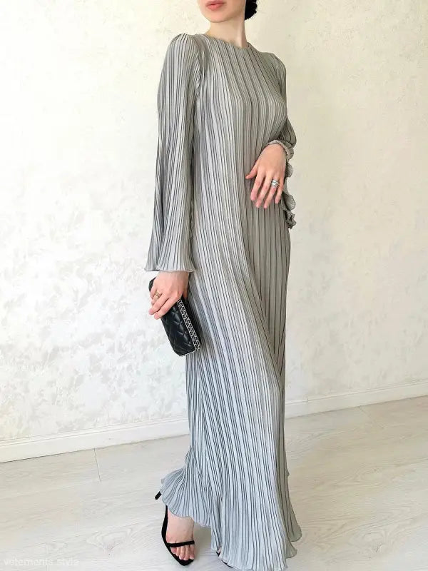 PLEATED BELL SLEEVE MID LENGTH DRESS-VETEMENTS 