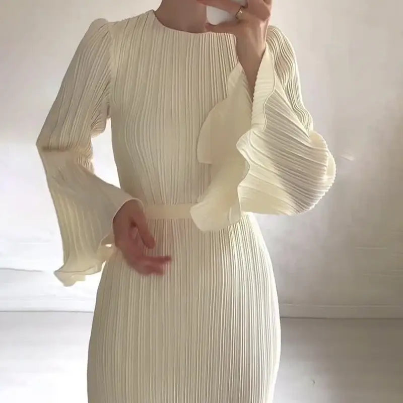 PLEATED BELL SLEEVE MID LENGTH DRESS-VETEMENTS 