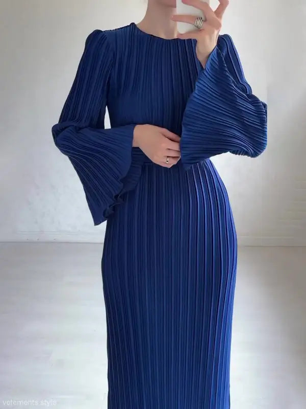 PLEATED BELL SLEEVE MID LENGTH DRESS-VETEMENTS 