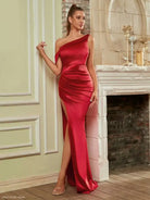 Elegant red one-shoulder gown from the High Cocktail Dress with Asymmetric Cutout collection