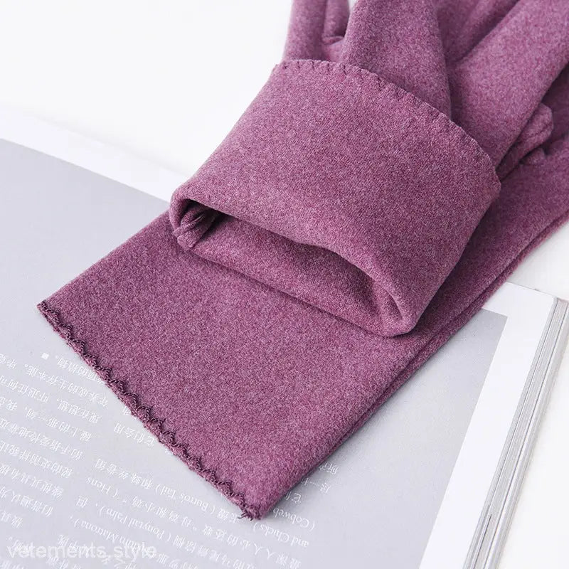 WARM WINTER PLUSH GLOVES-VETEMENTS 