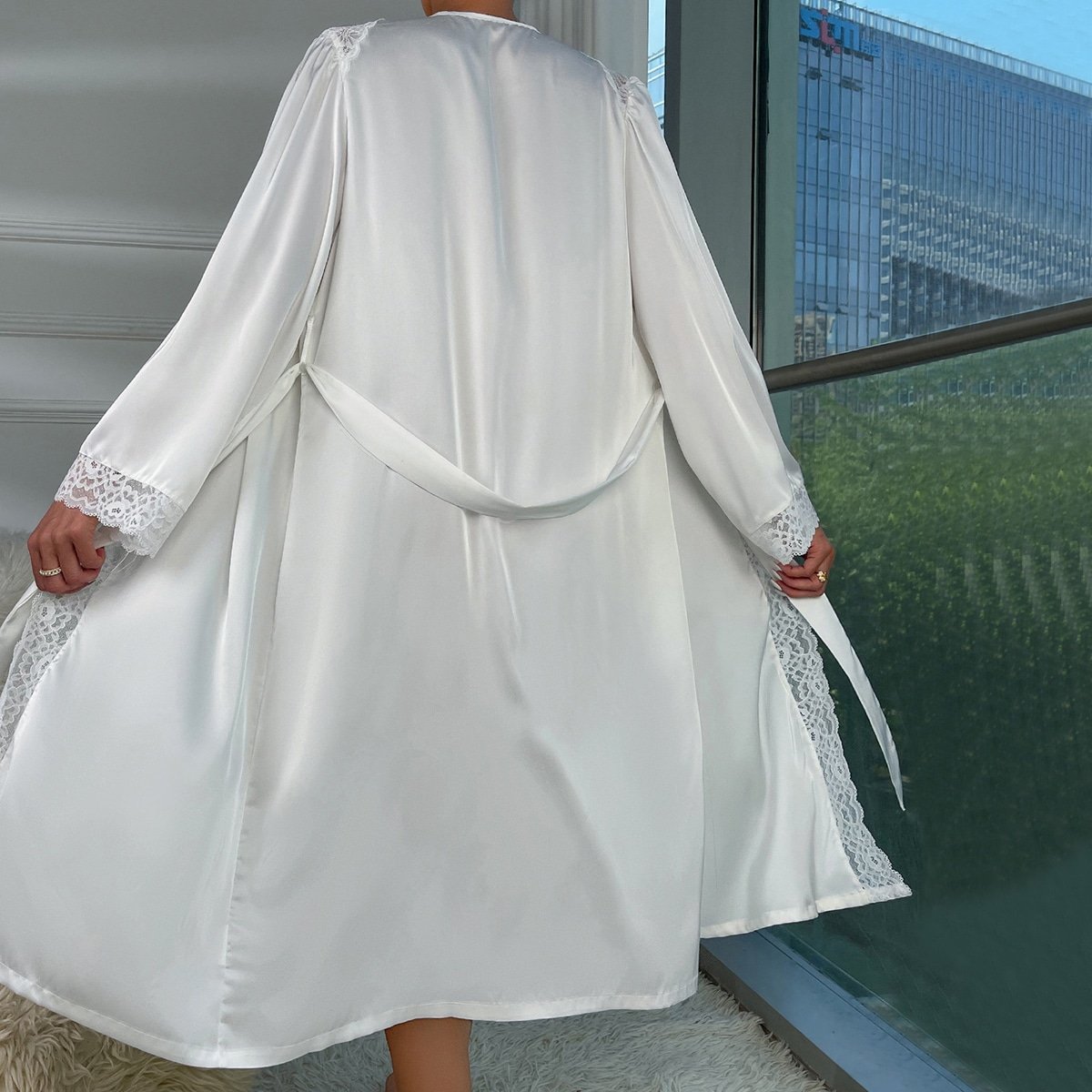 Light Luxury Cool Nightgown - Image 3