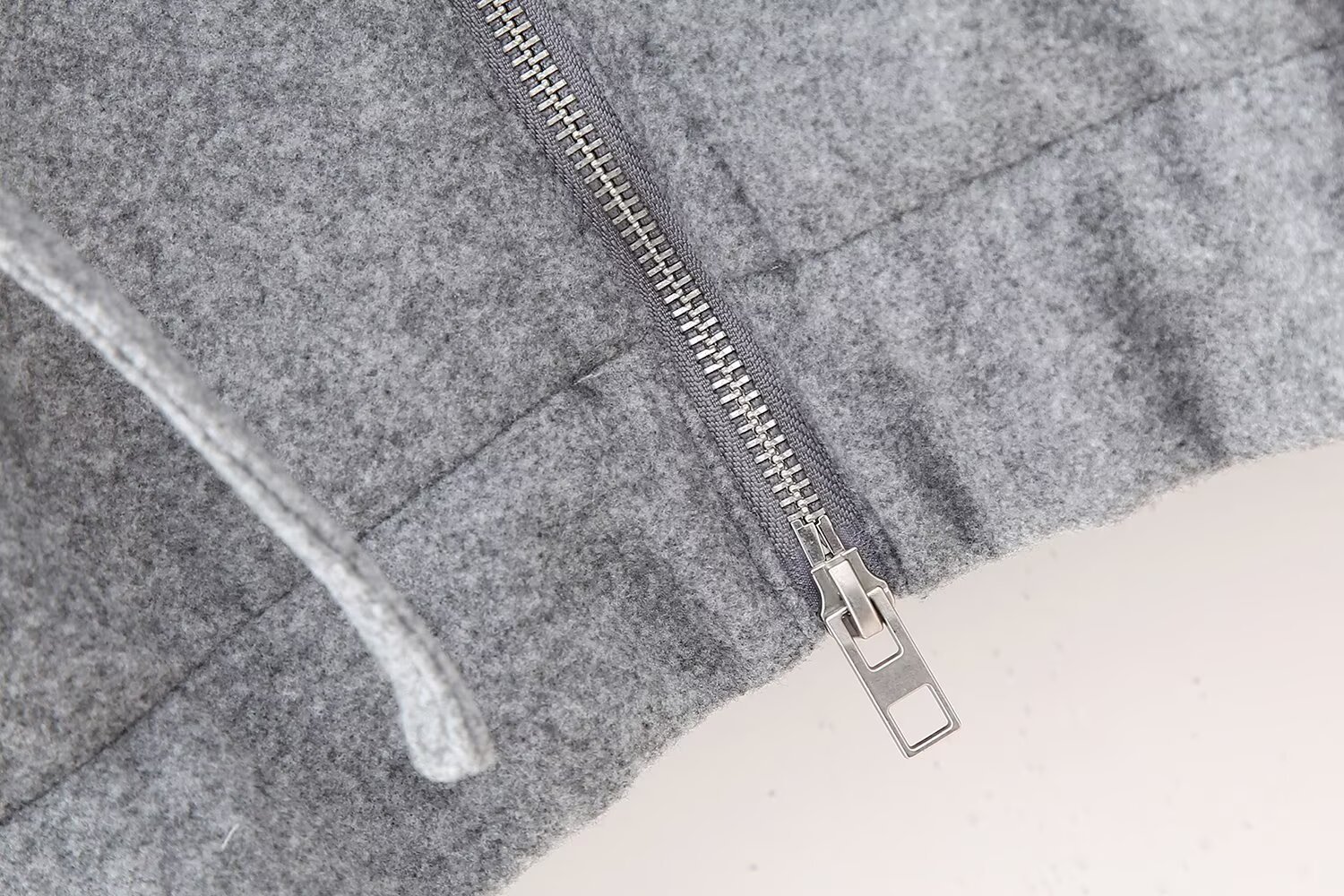 Zipper Fabric Short Sweater - Image 7