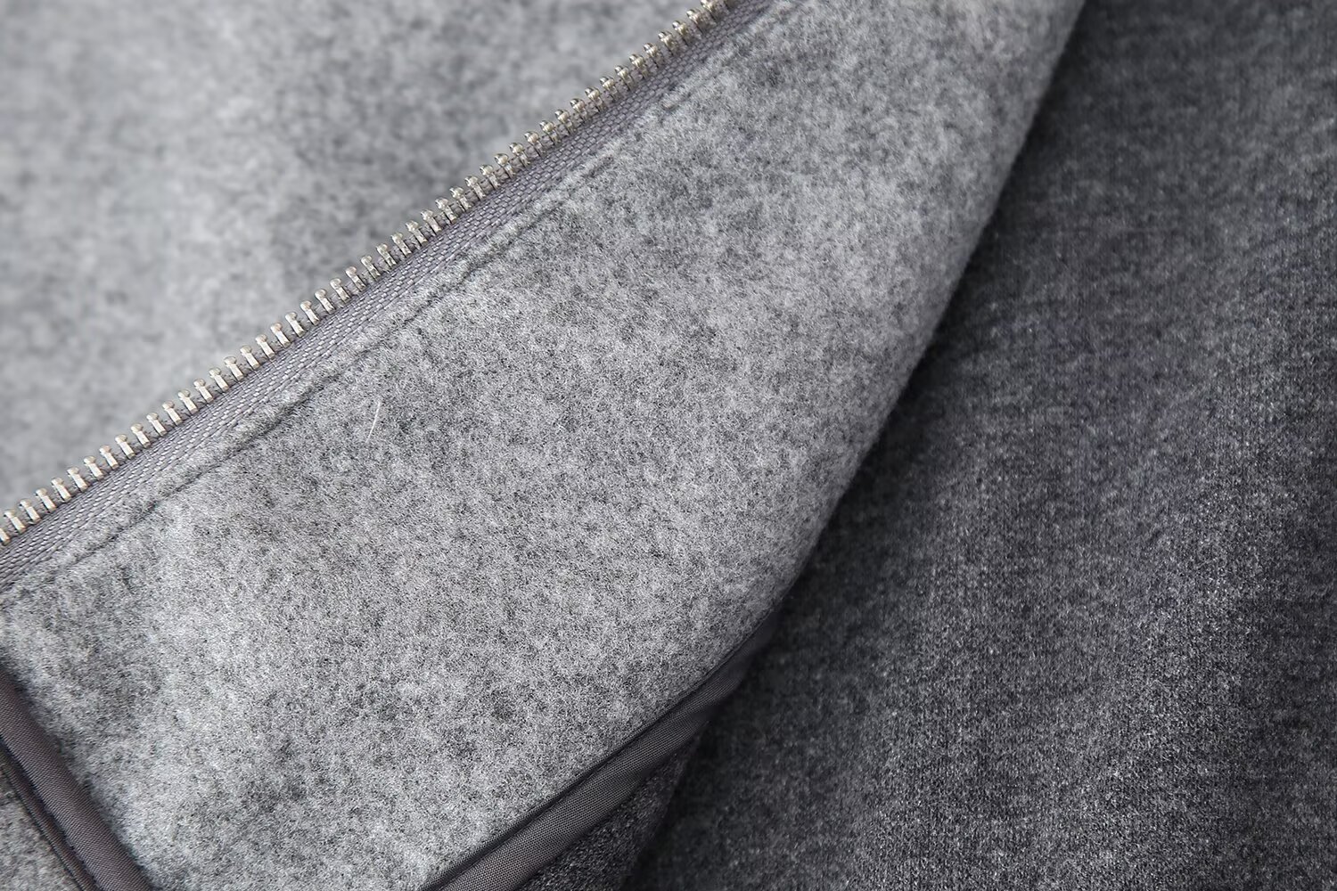 Zipper Fabric Short Sweater - Image 11