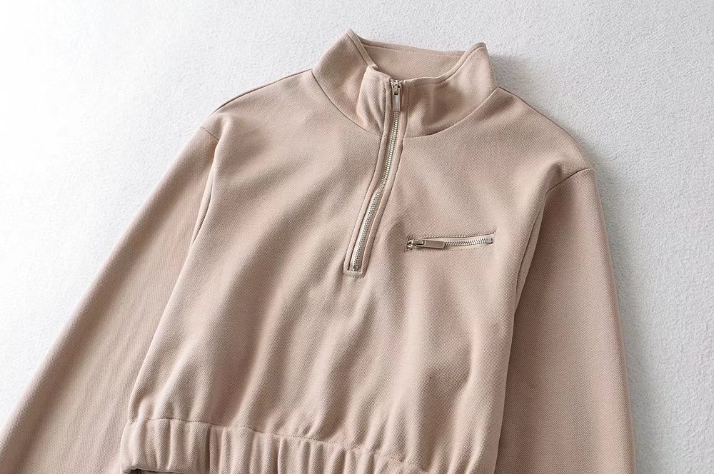 New Half Zipper Sweatshirt - Image 11