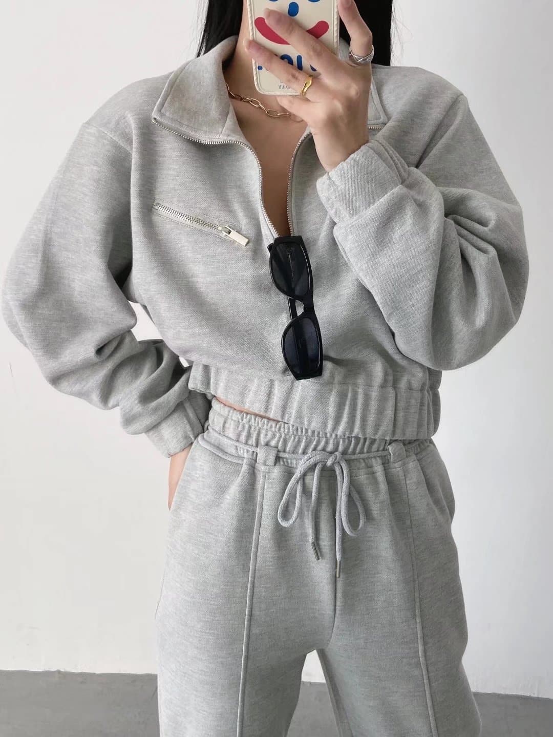 New Half Zipper Sweatshirt - Image 2