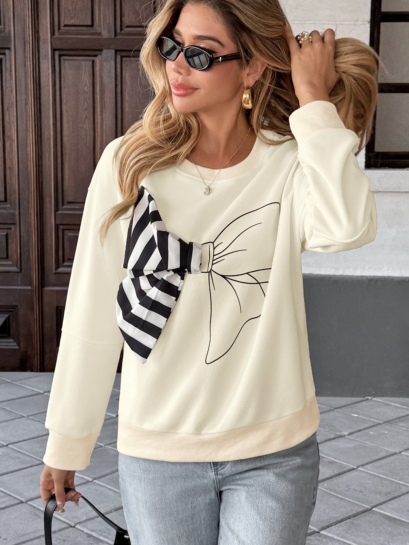 Sweet Bow Decorative Sweater - Image 2