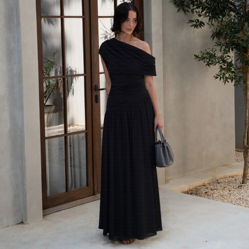 Fashionable Diagonal Collar Dress - Image 2