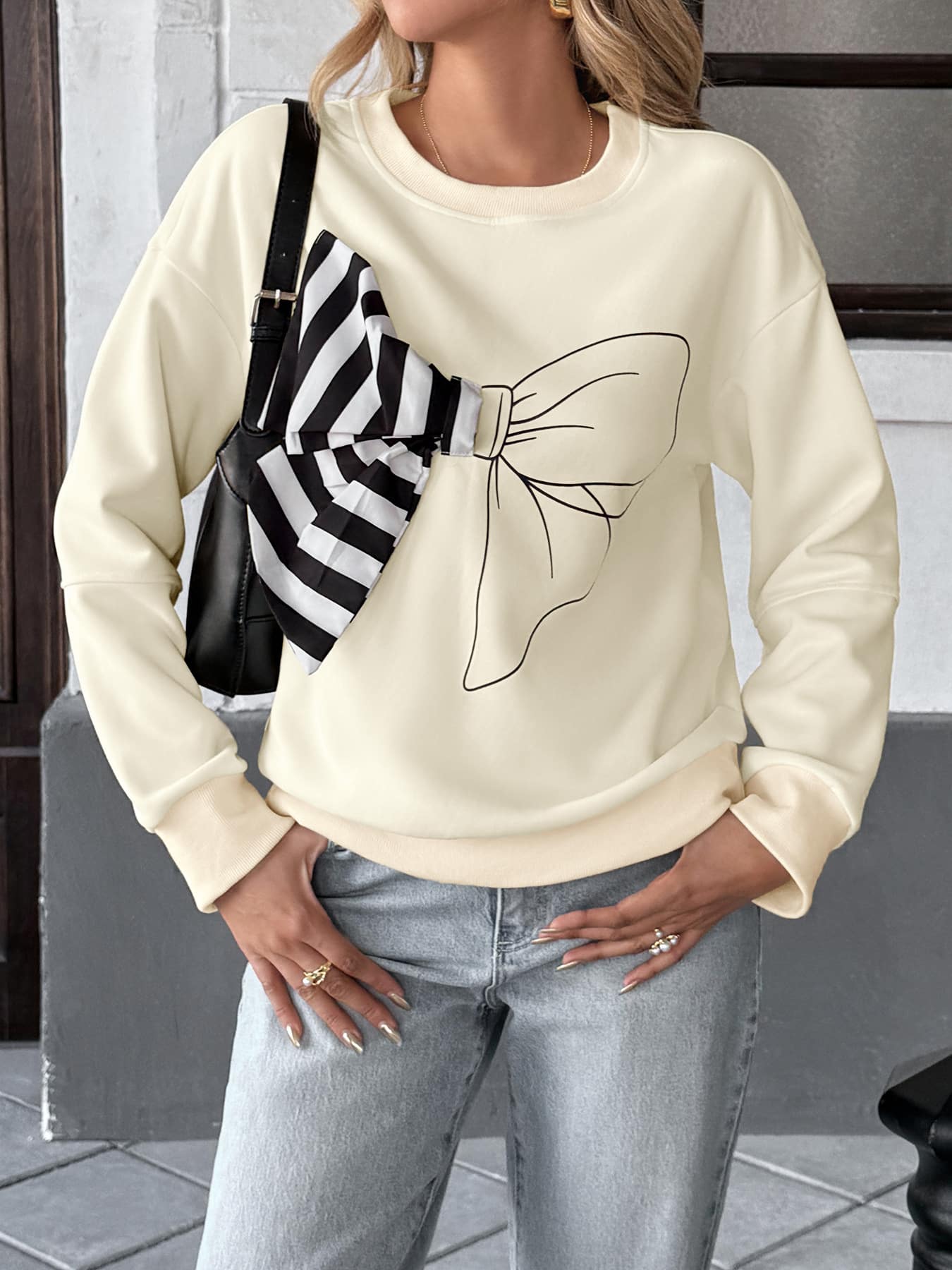 Sweet Bow Decorative Sweater - Image 3