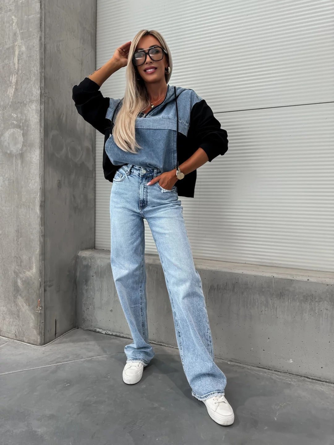 Casual Denim Sweatshirt - Image 5