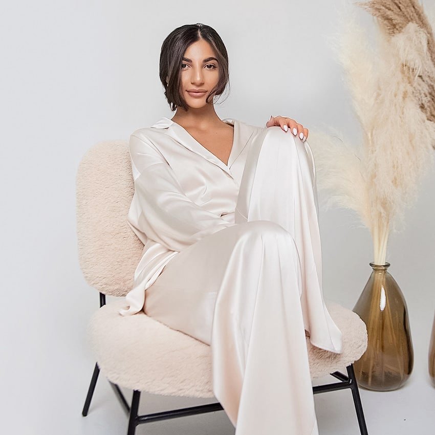 French Two Piece Nightgown - Image 10