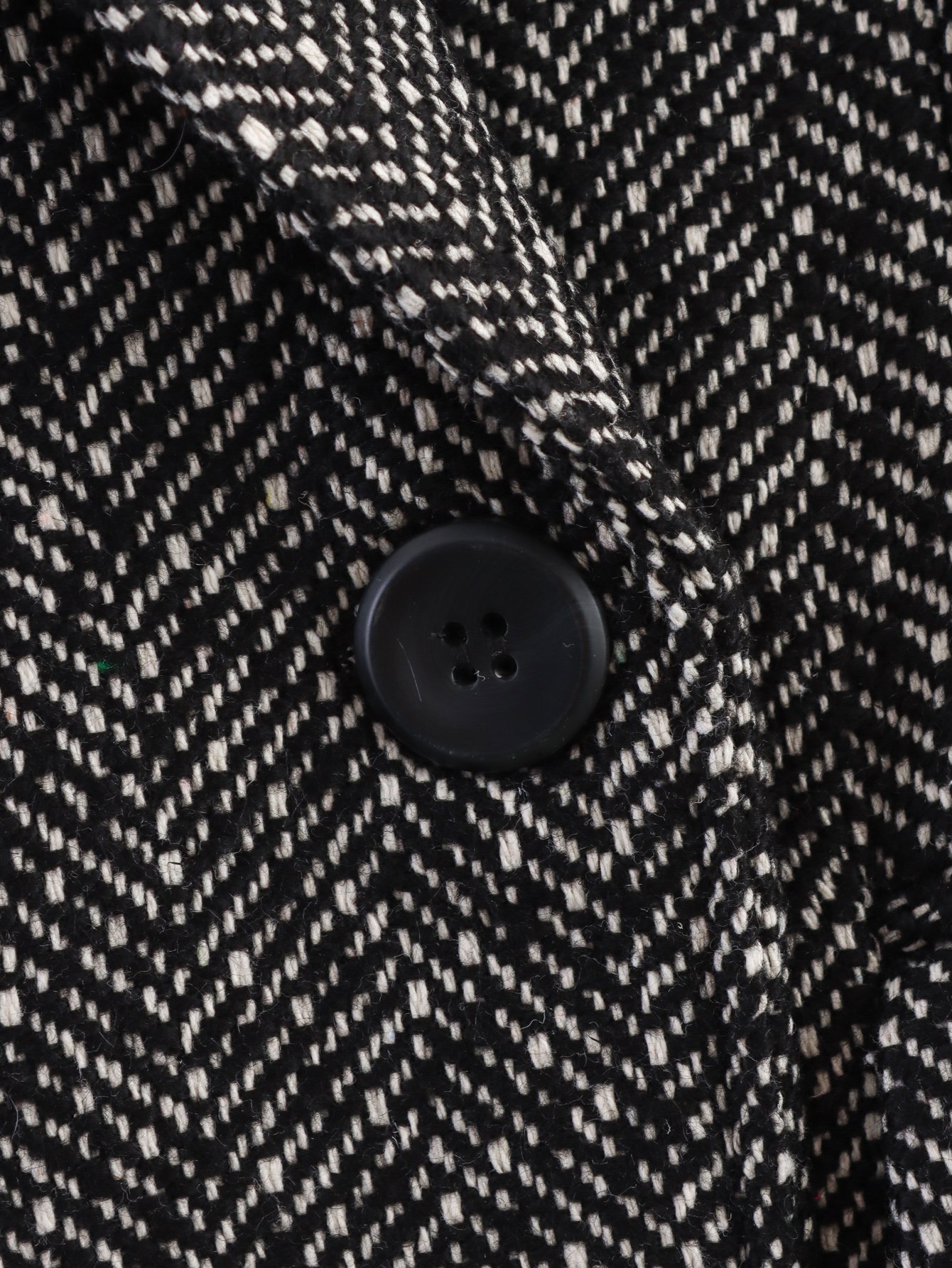 Elegant British Woolen Coat - Image 8