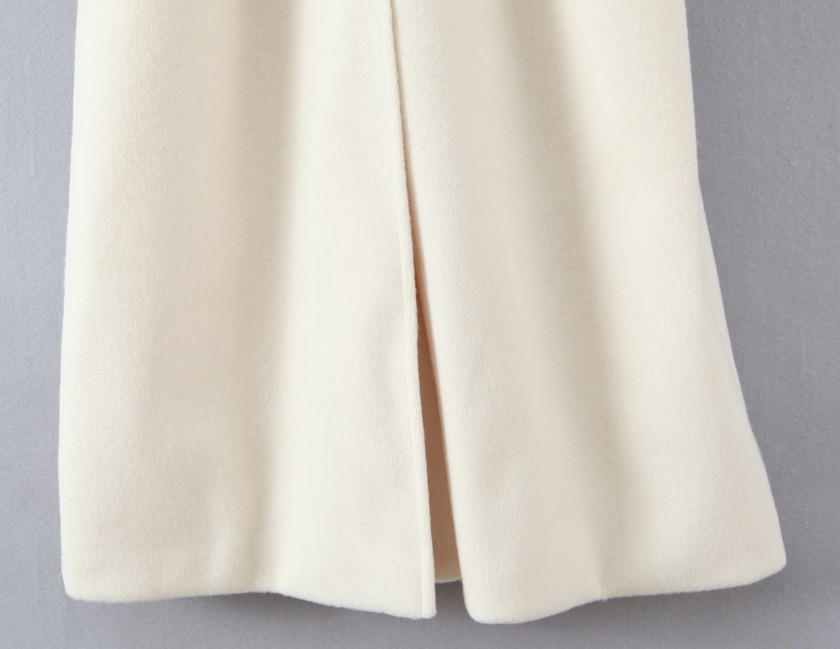 Elegant Big Fur White Coat - Image 11