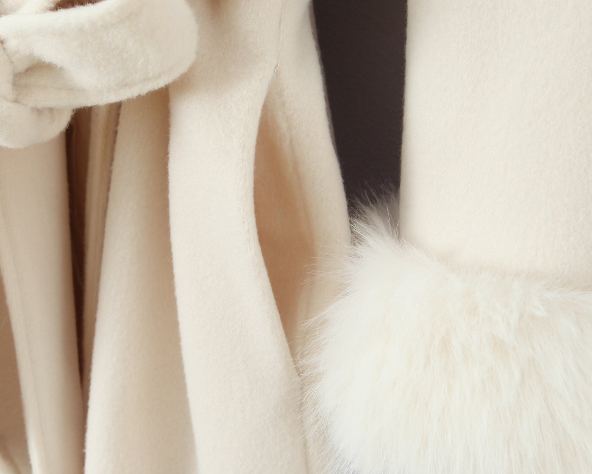 Elegant Big Fur White Coat - Image 13