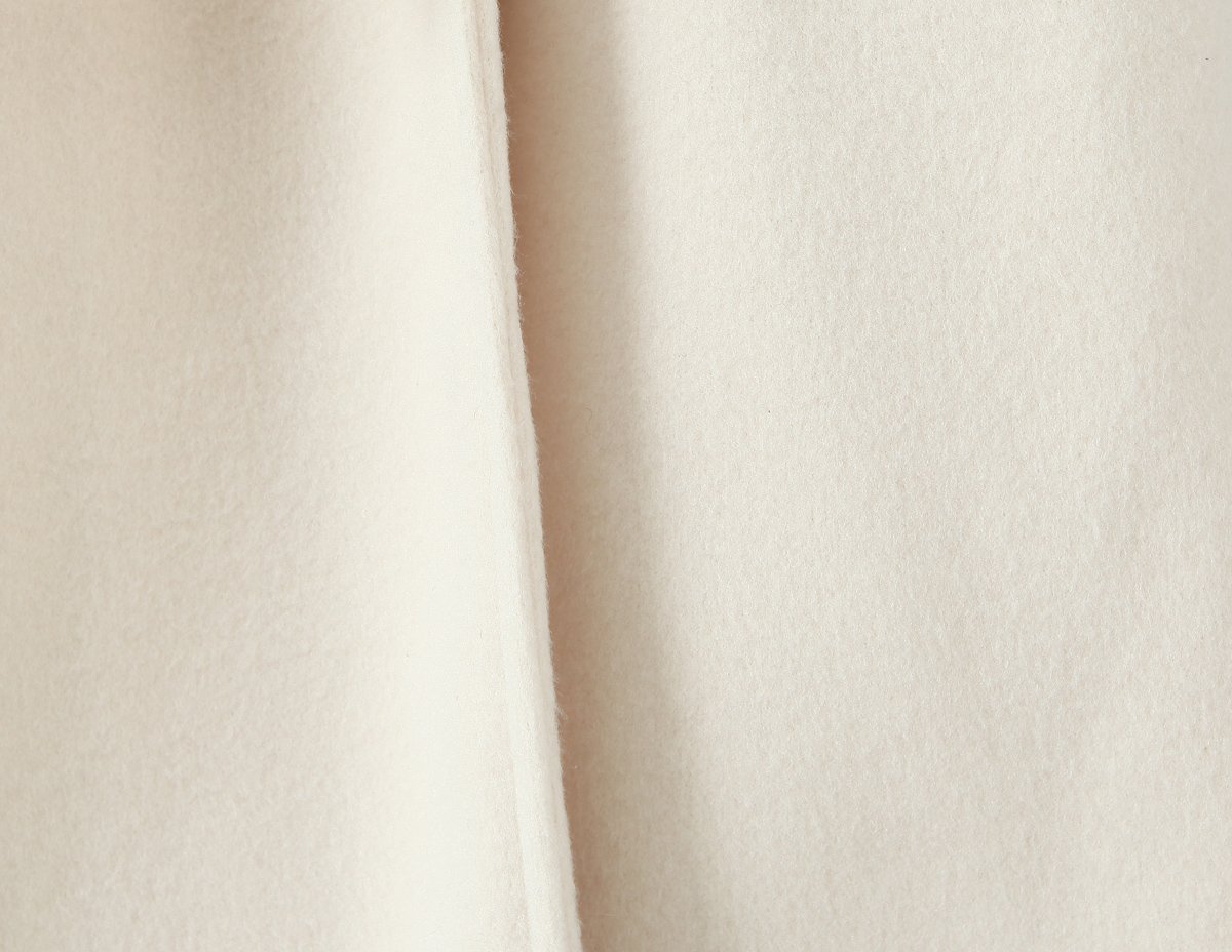 Elegant Big Fur White Coat - Image 14
