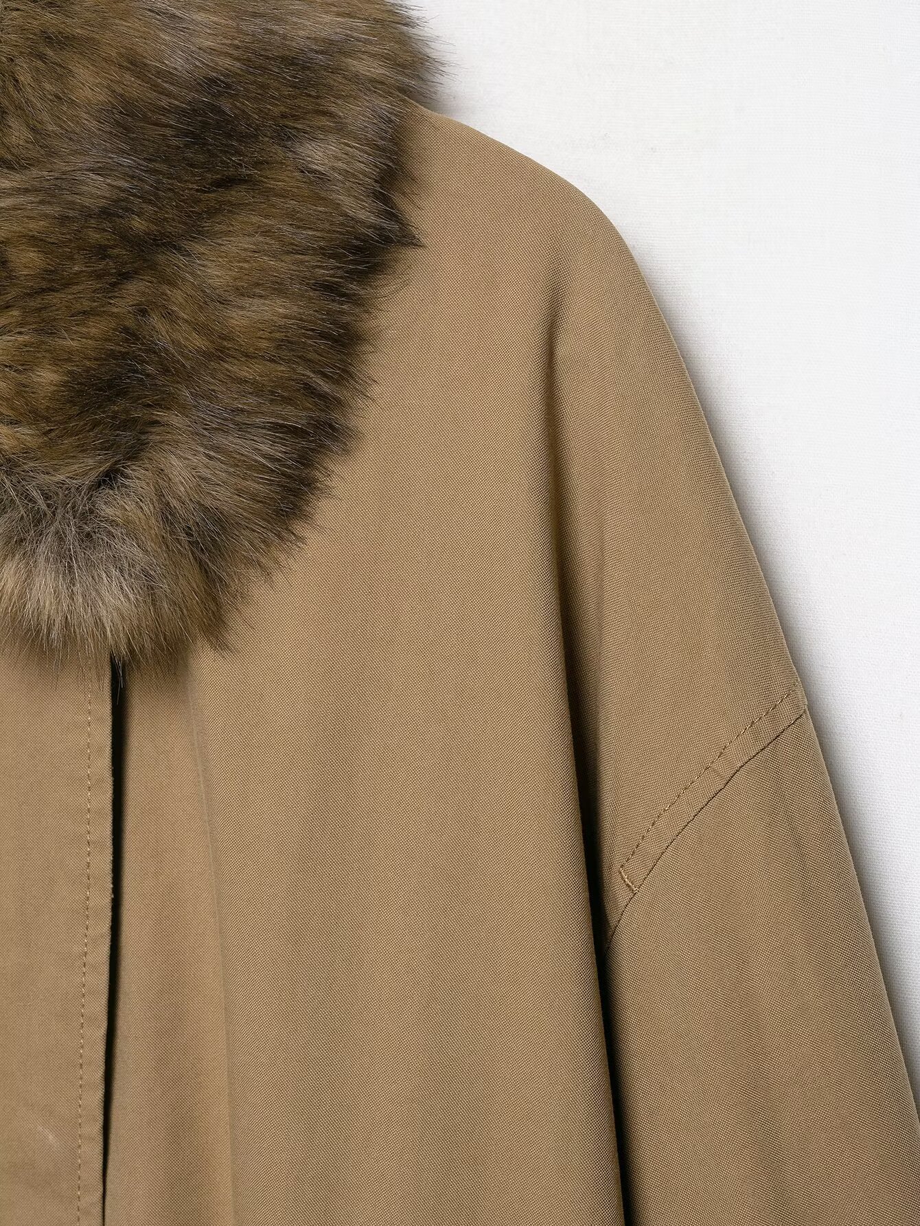 Elegant Fur Collar Jacket - Image 9