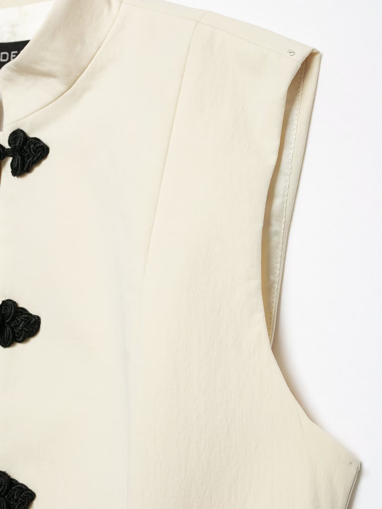 Casual Buckle Slim Vest - Image 10